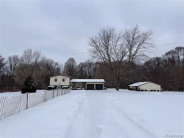 5 Acres of Residential Land with Home for Sale in Fowlerville, Michigan