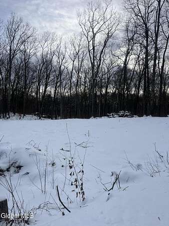 1 Acre of Residential Land for Sale in Queensbury, New York
