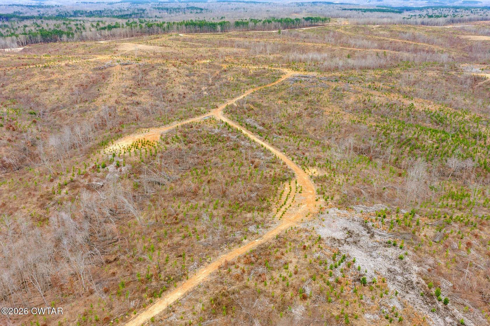 340 Acres of Land for Sale in Holladay, Tennessee