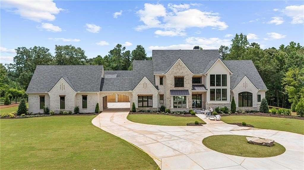 5.6 Acres of Land with Home for Sale in Alpharetta, Georgia