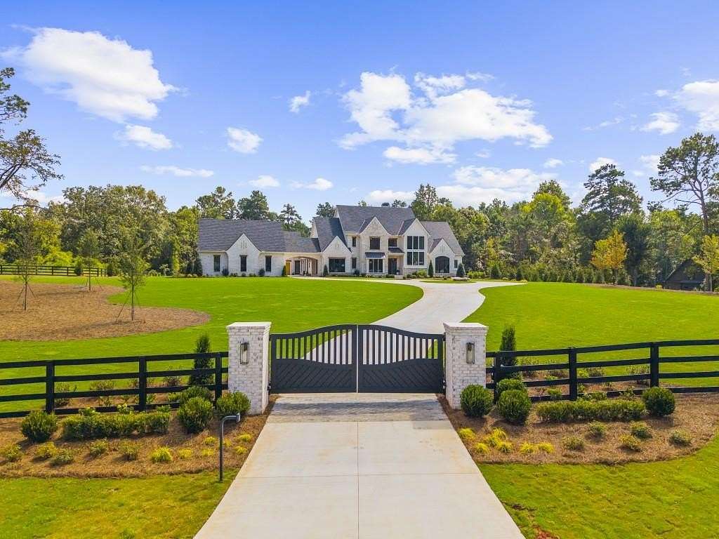 5.6 Acres of Land with Home for Sale in Alpharetta, Georgia