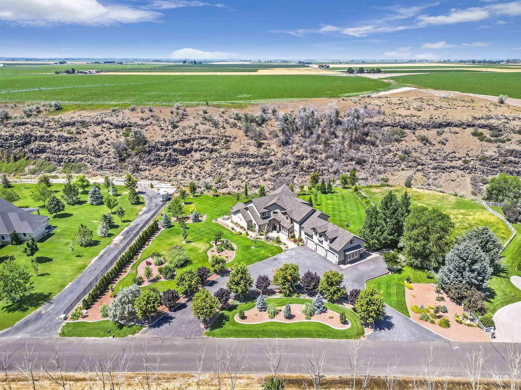 2.77 Acres of Residential Land with Home for Sale in Twin Falls, Idaho