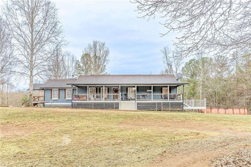 10.1 Acres of Land with Home for Sale in Douglasville, Georgia