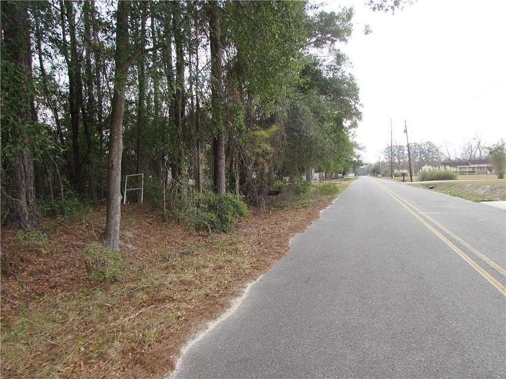 0.88 Acres of Residential Land for Sale in Waycross, Georgia