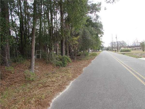 0.88 Acres of Residential Land for Sale in Waycross, Georgia
