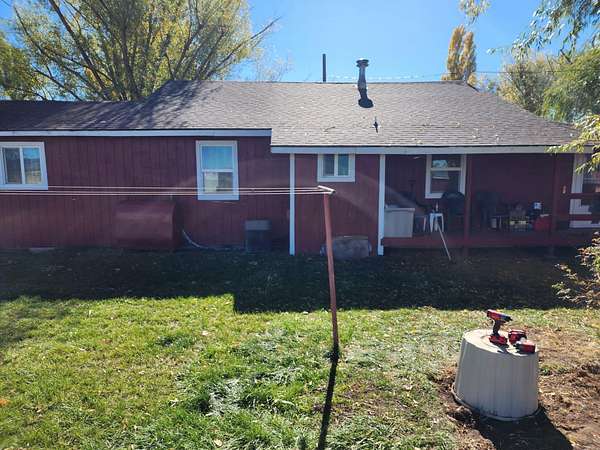 19.8 Acres of Land with Home for Sale in Bonanza, Oregon