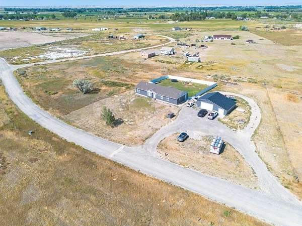 3.5 Acres of Residential Land with Home for Sale in Riverton, Wyoming