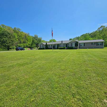 8 Acres of Residential Land with Home for Sale in Dickson, Tennessee