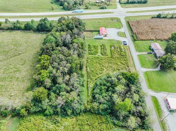 2 Acres of Residential Land for Sale in Lawrenceburg, Tennessee