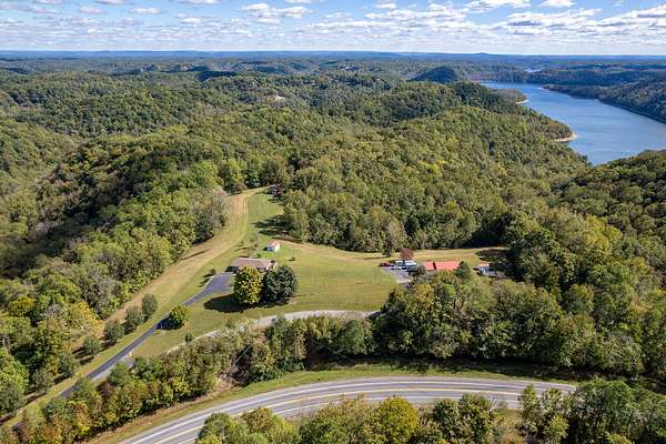 93.5 Acres of Recreational Land for Sale in Silver Point, Tennessee