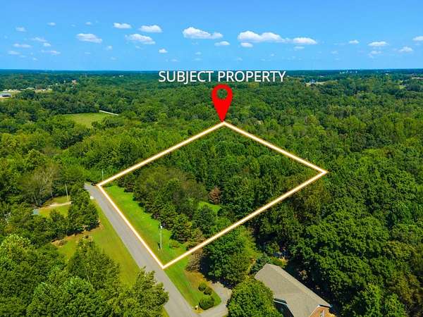 2.5 Acres of Residential Land for Sale in Leoma, Tennessee