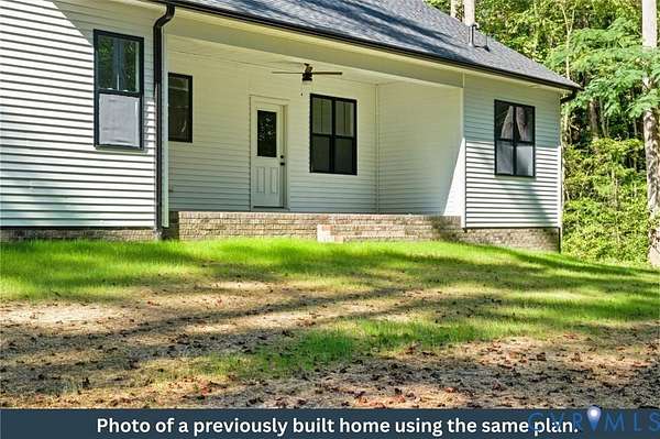 3.17 Acres of Residential Land with Home for Sale in Farmville, Virginia