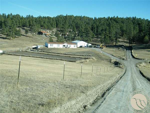 20 Acres of Agricultural Land with Home for Sale in Roundup, Montana