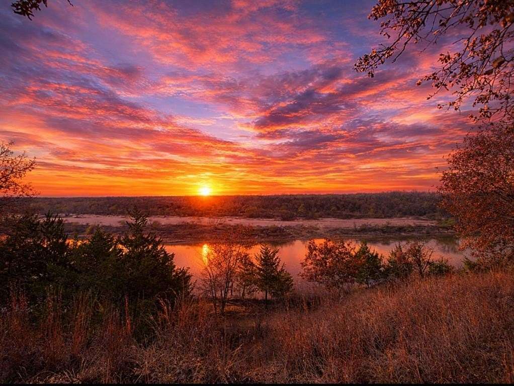 14.6 Acres of Recreational Land for Sale in Whitesboro, Texas