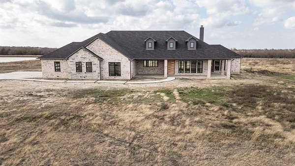 10.4 Acres of Land with Home for Sale in Celeste, Texas