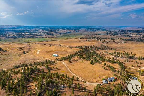 471 Acres of Recreational Land with Home for Sale in Hysham, Montana