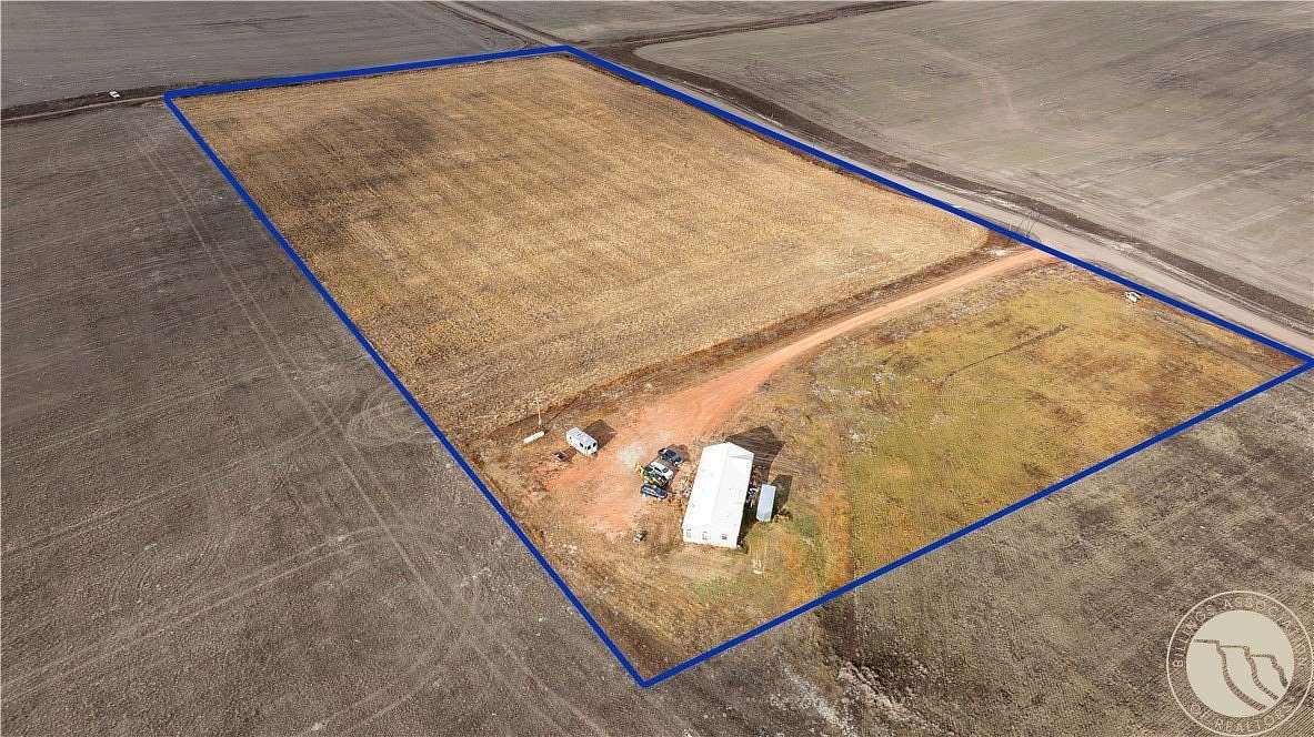 20 Acres of Land with Home for Sale in Wibaux, Montana