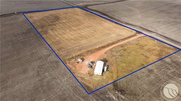 20 Acres of Land with Home for Sale in Wibaux, Montana