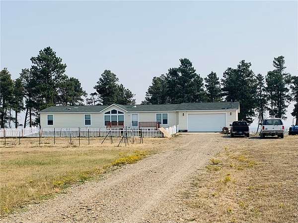 57.9 Acres of Land with Home for Sale in Roundup, Montana