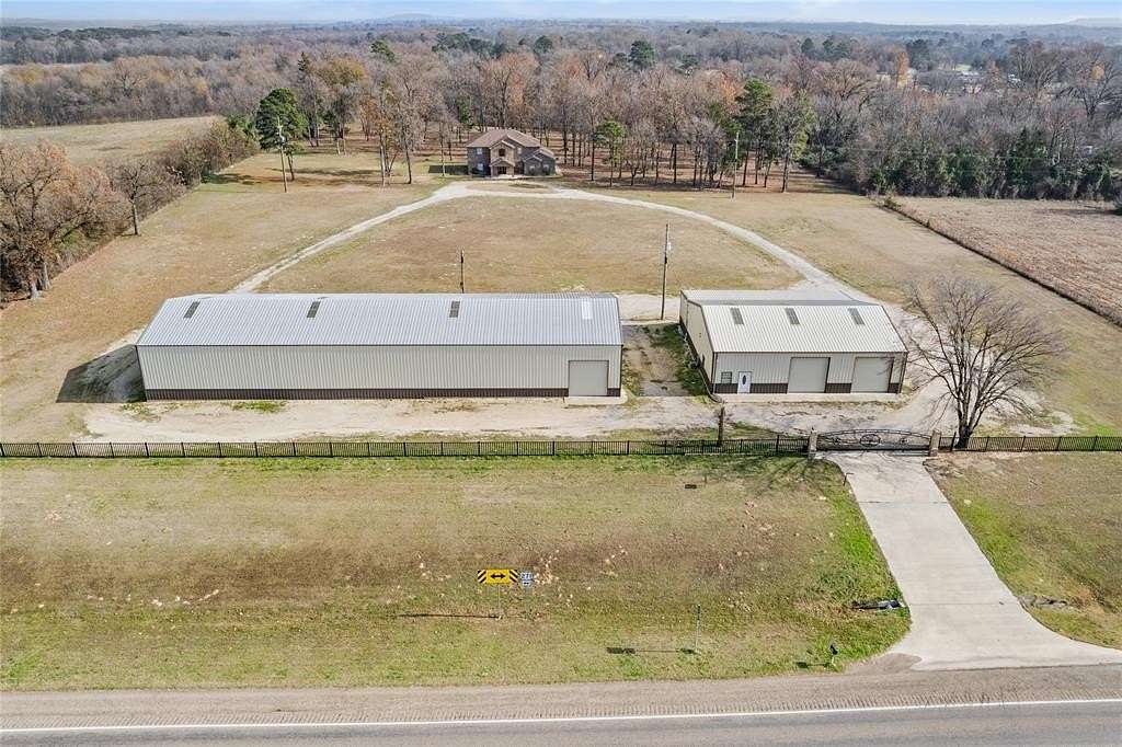 8.1 Acres of Mixed-Use Land for Sale in Pittsburg, Texas
