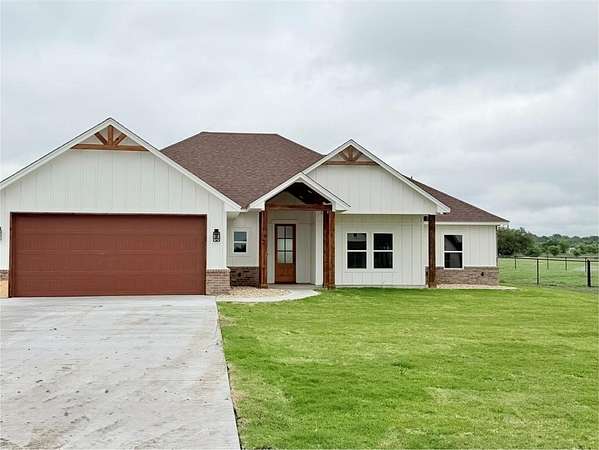 1.82 Acres of Land with Home for Sale in Weatherford, Texas