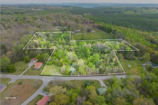 11 Acres of Improved Land for Sale in Spencer, Tennessee