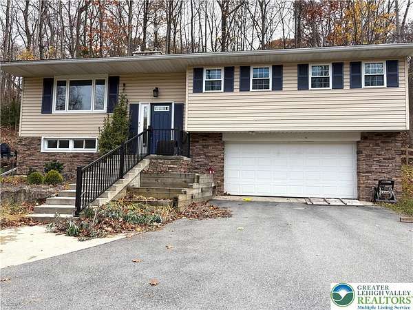 2 Acres of Residential Land with Home for Lease in Upper Milford Township, Pennsylvania