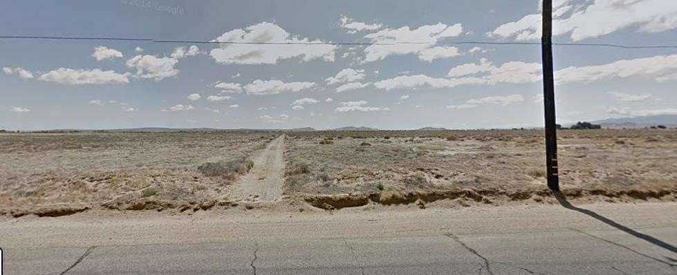 2.59 Acres of Land for Sale in Lancaster, California