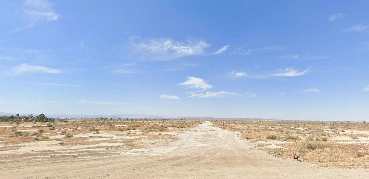 2.56 Acres of Residential Land for Sale in Lancaster, California