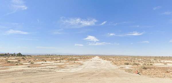 2.56 Acres of Residential Land for Sale in Lancaster, California