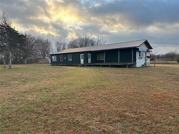 2.43 Acres of Residential Land with Home for Sale in Muskogee, Oklahoma