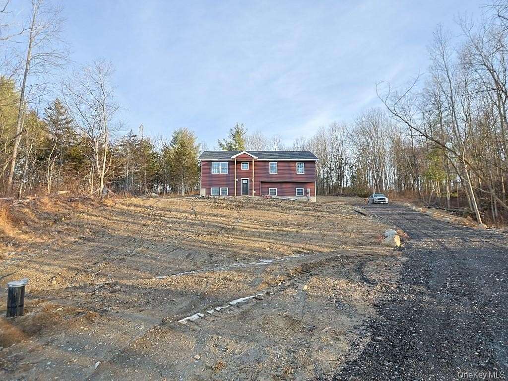 2.6 Acres of Residential Land with Home for Sale in Campbell Hall, New York