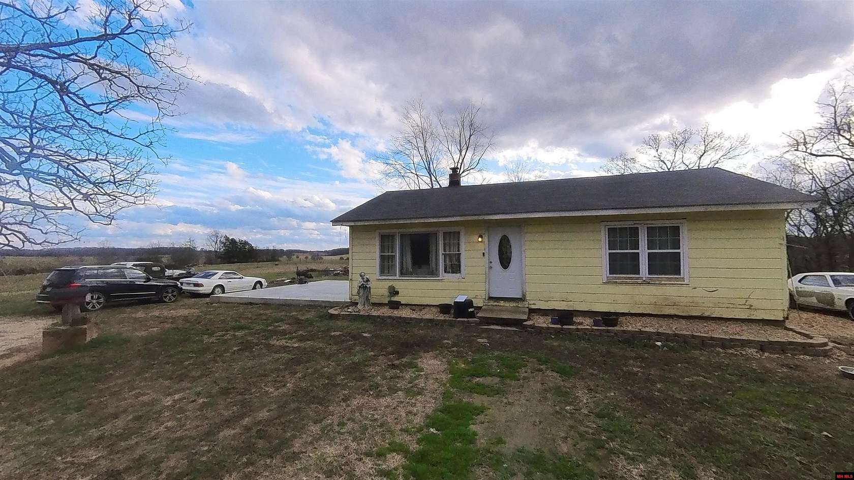 12 Acres of Land with Home for Sale in Pomona, Missouri