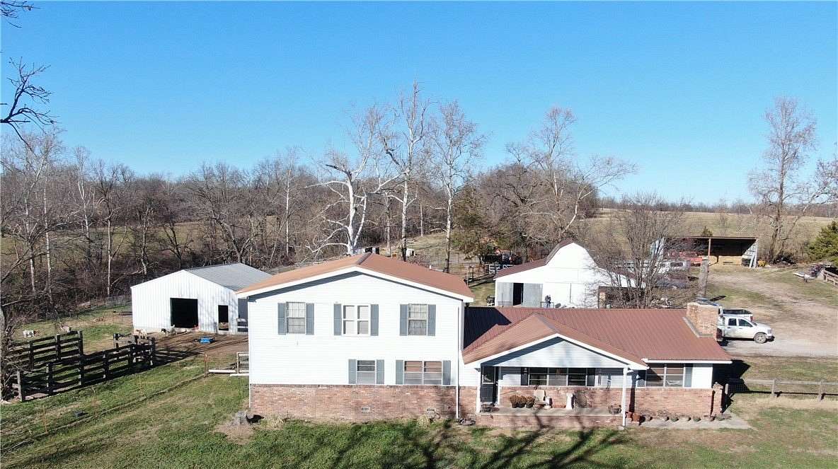 29 Acres of Land with Home for Sale in Sulphur Springs, Arkansas
