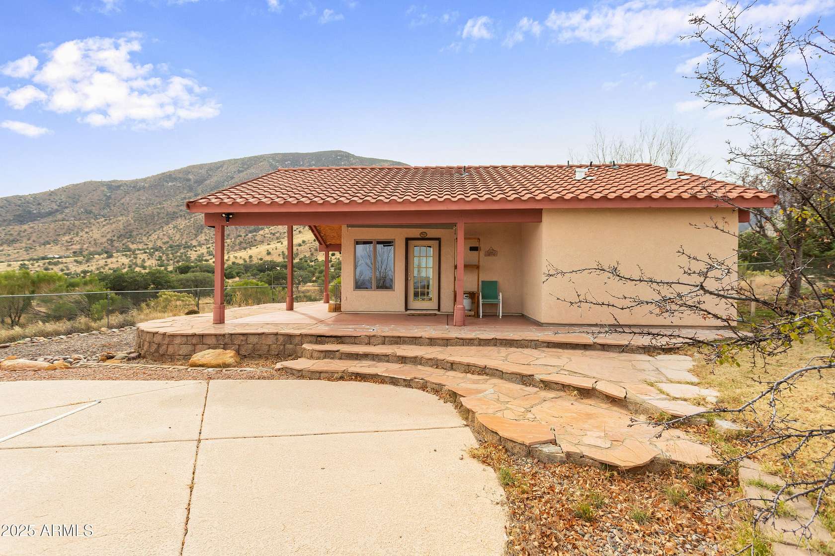 3.82 Acres of Residential Land with Home for Sale in Hereford, Arizona