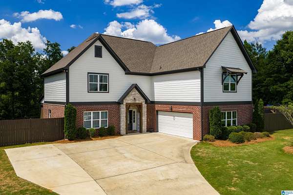 6 Acres of Land with Home for Sale in Helena, Alabama