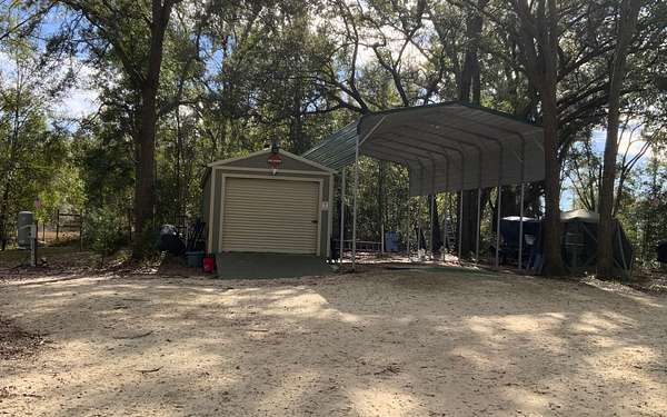 1 Acre of Residential Land for Sale in Live Oak, Florida