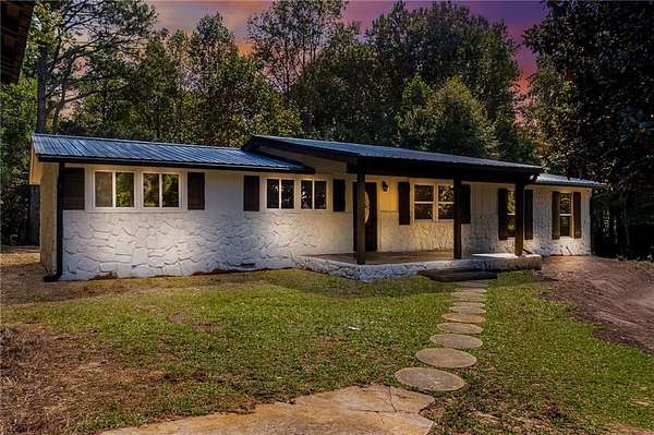 5 Acres of Residential Land with Home for Sale in Carrollton, Georgia