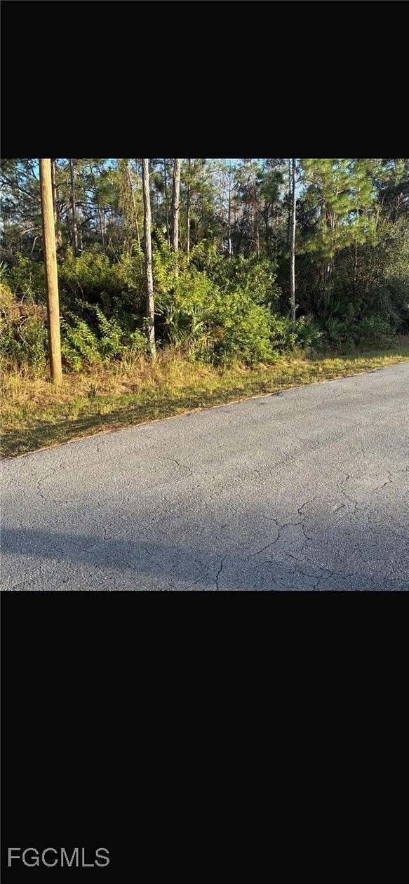 0.5 Acres of Residential Land for Sale in Alva, Florida
