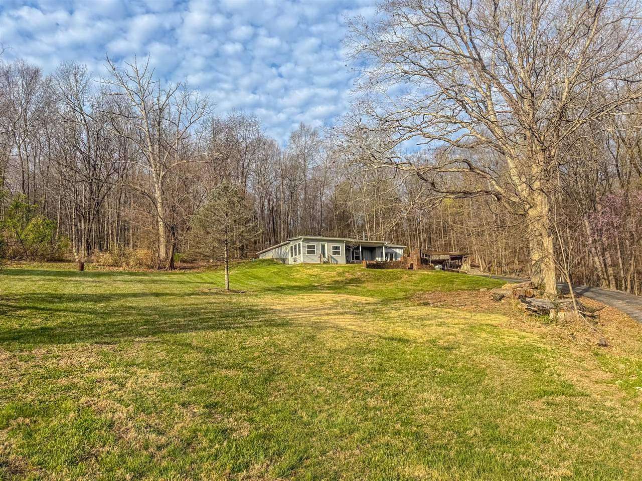 2.35 Acres of Land with Home for Sale in Bowling Green, Kentucky