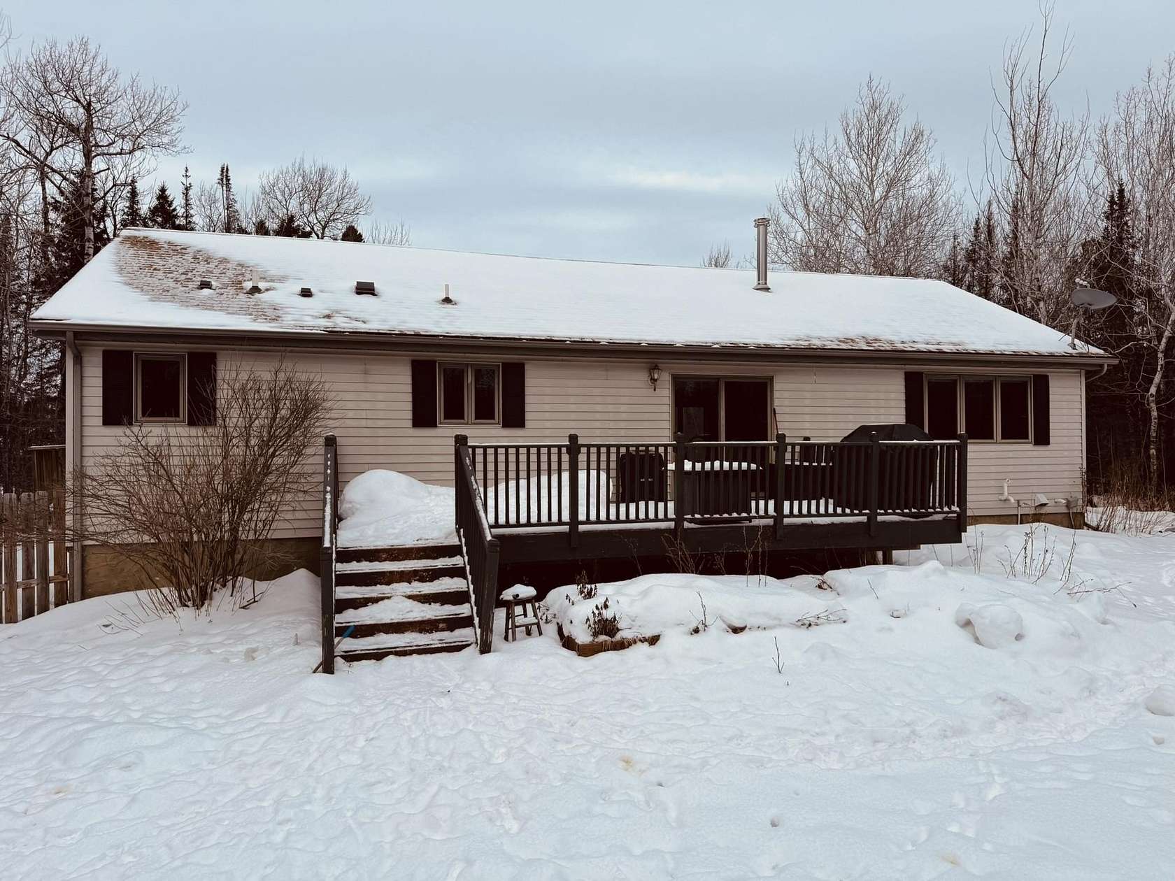 5 Acres of Residential Land with Home for Sale in Two Harbors, Minnesota