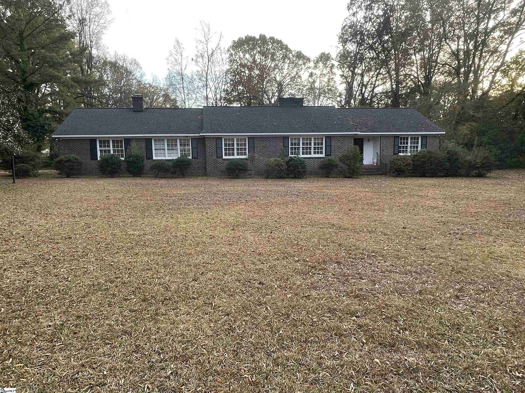 1.5 Acres of Residential Land with Home for Sale in Clinton, South Carolina