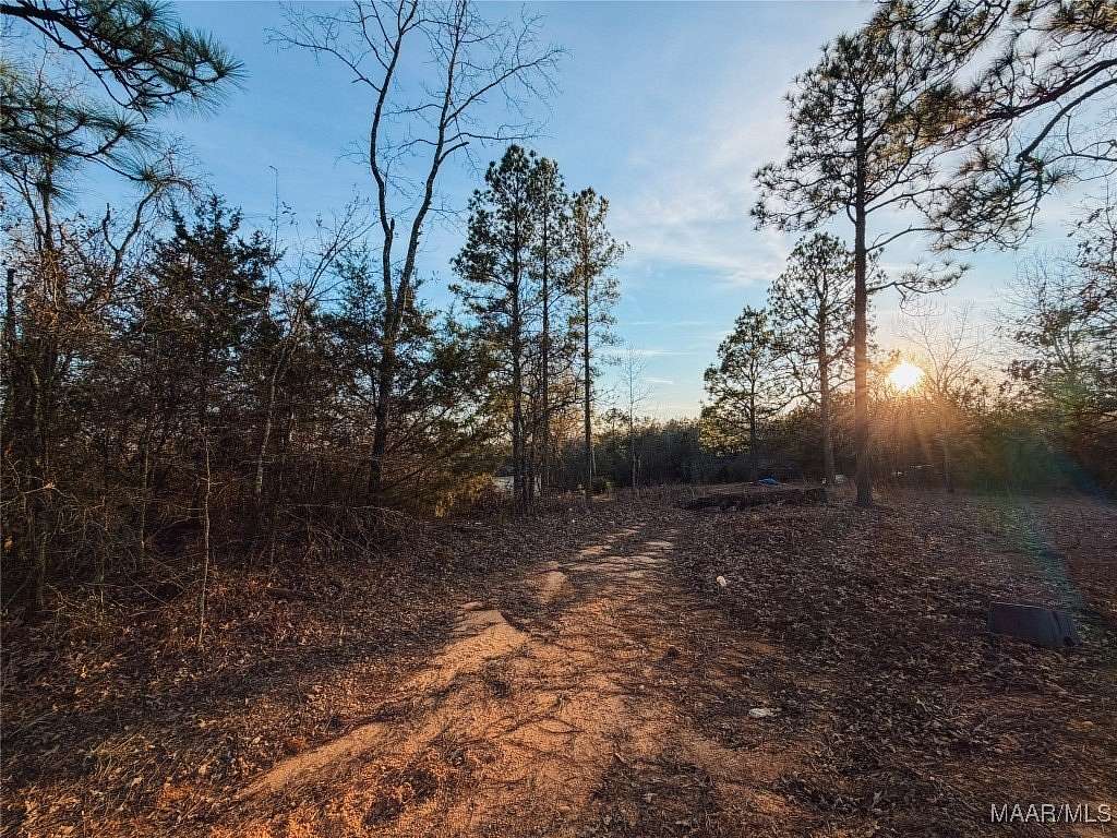 8 Acres of Land for Sale in Prattville, Alabama