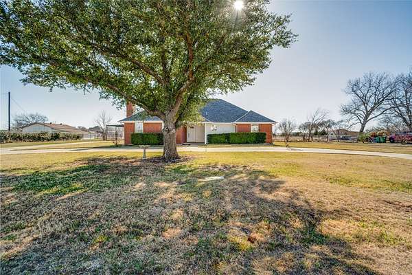 2.72 Acres of Land with Home for Sale in St. Paul, Texas