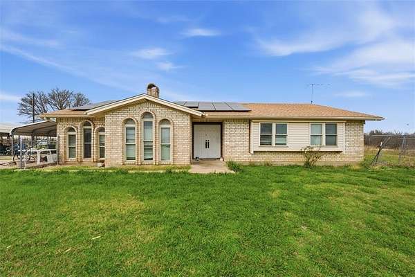 16.9 Acres of Land with Home for Sale in Mart, Texas