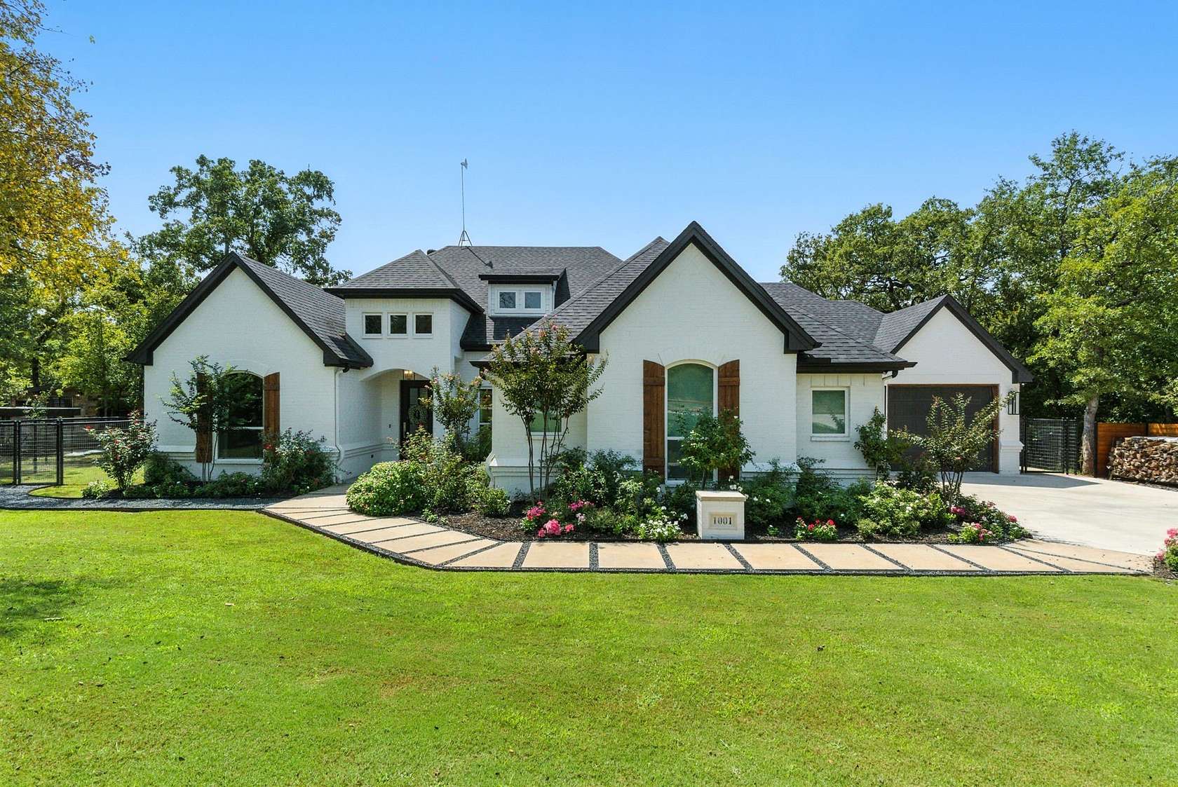 2.14 Acres of Land with Home for Sale in Weatherford, Texas