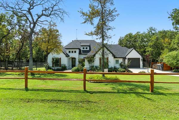 2.14 Acres of Land with Home for Sale in Weatherford, Texas