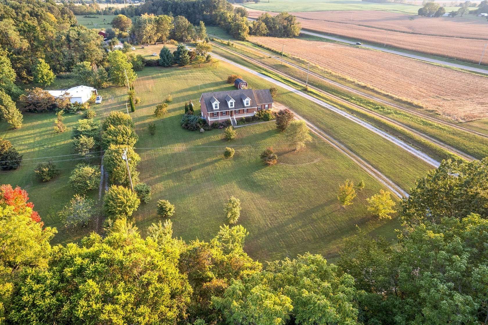 1.63 Acres of Land with Home for Sale in Springfield, Tennessee