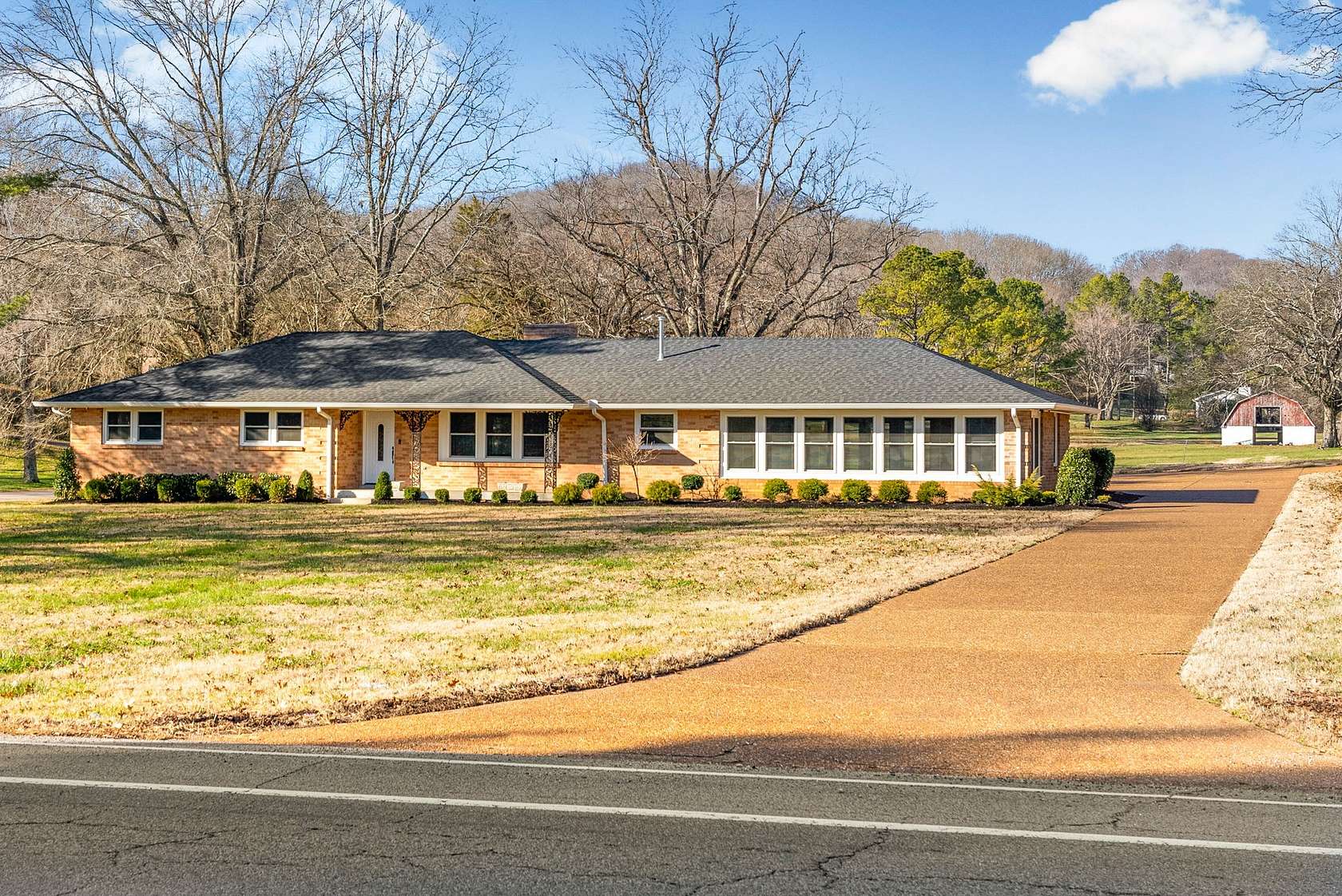 6 Acres of Residential Land with Home for Sale in Nashville, Tennessee