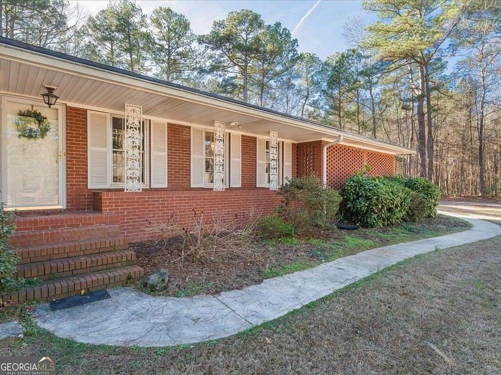 2.7 Acres of Residential Land with Home for Sale in Fayetteville, Georgia